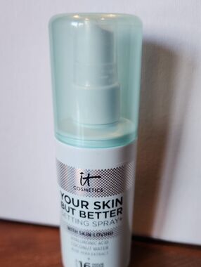 it cosmetics Mint Green Setting Spray Bottle